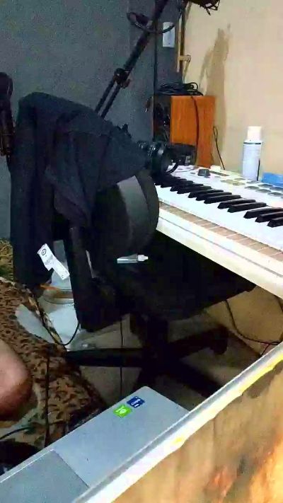 rjsuburbanoxxx live from Brazil