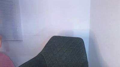 vanessa_hill live from Italy