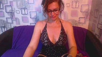 xxSexyMilfxx live from Italy